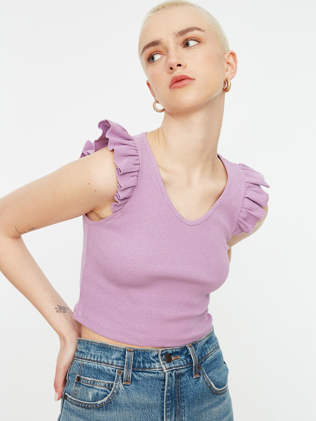 

Trendyol Lavender Ribbed Ruffles Crop Top