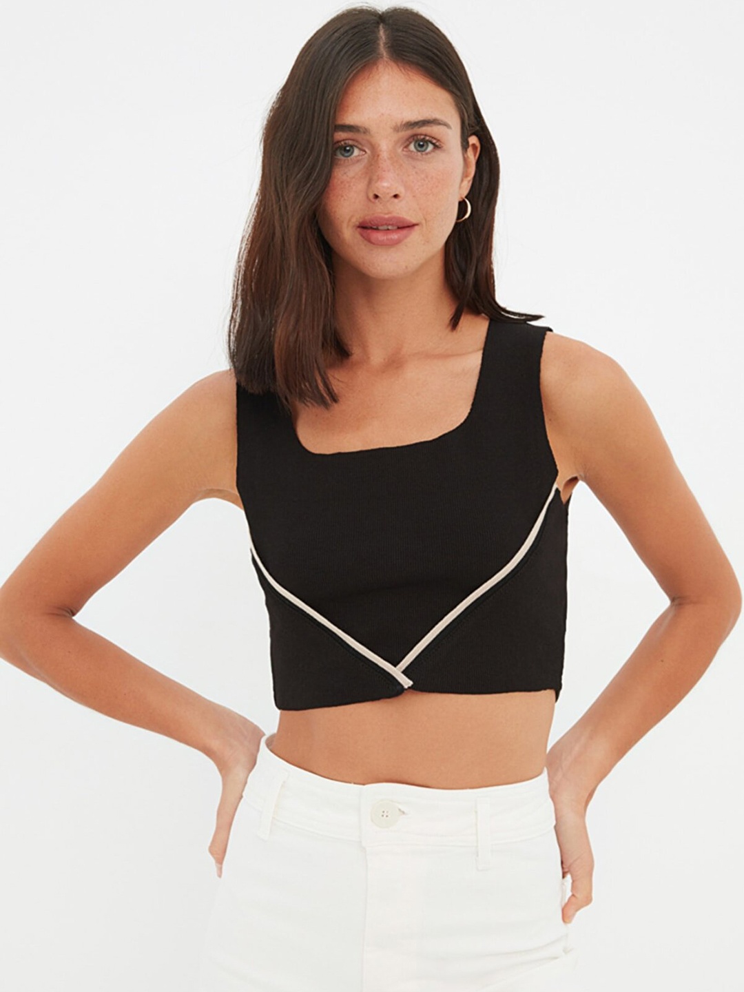

Trendyol Black Ribbed Crop Top