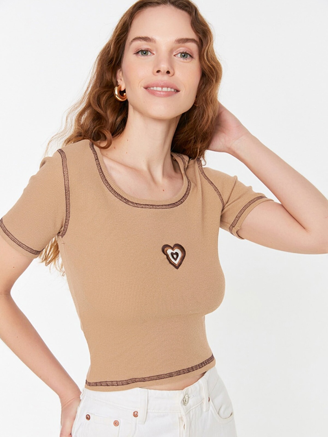 

Trendyol Beige Conversational Self Design Ribbed Knitted Top