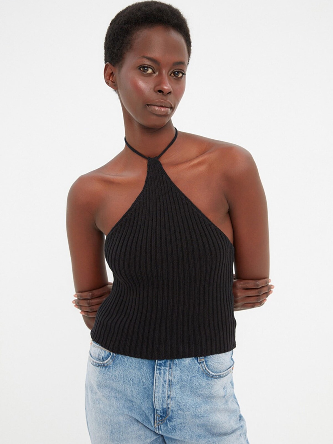 

Trendyol Women Black Solid Sleeveless Knitted Halter Neck Top