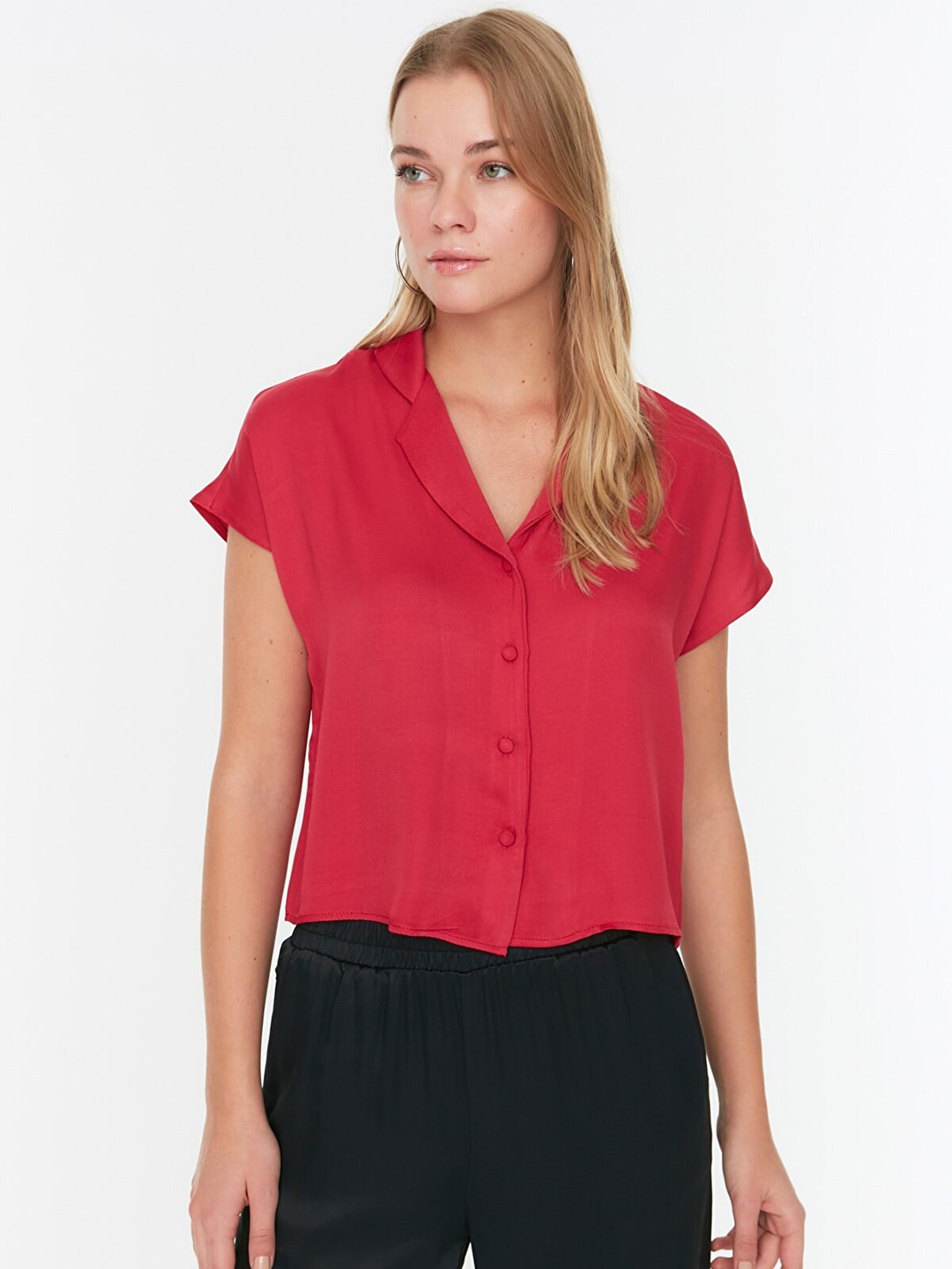 

Trendyol Women Magenta Solid Casual Shirt