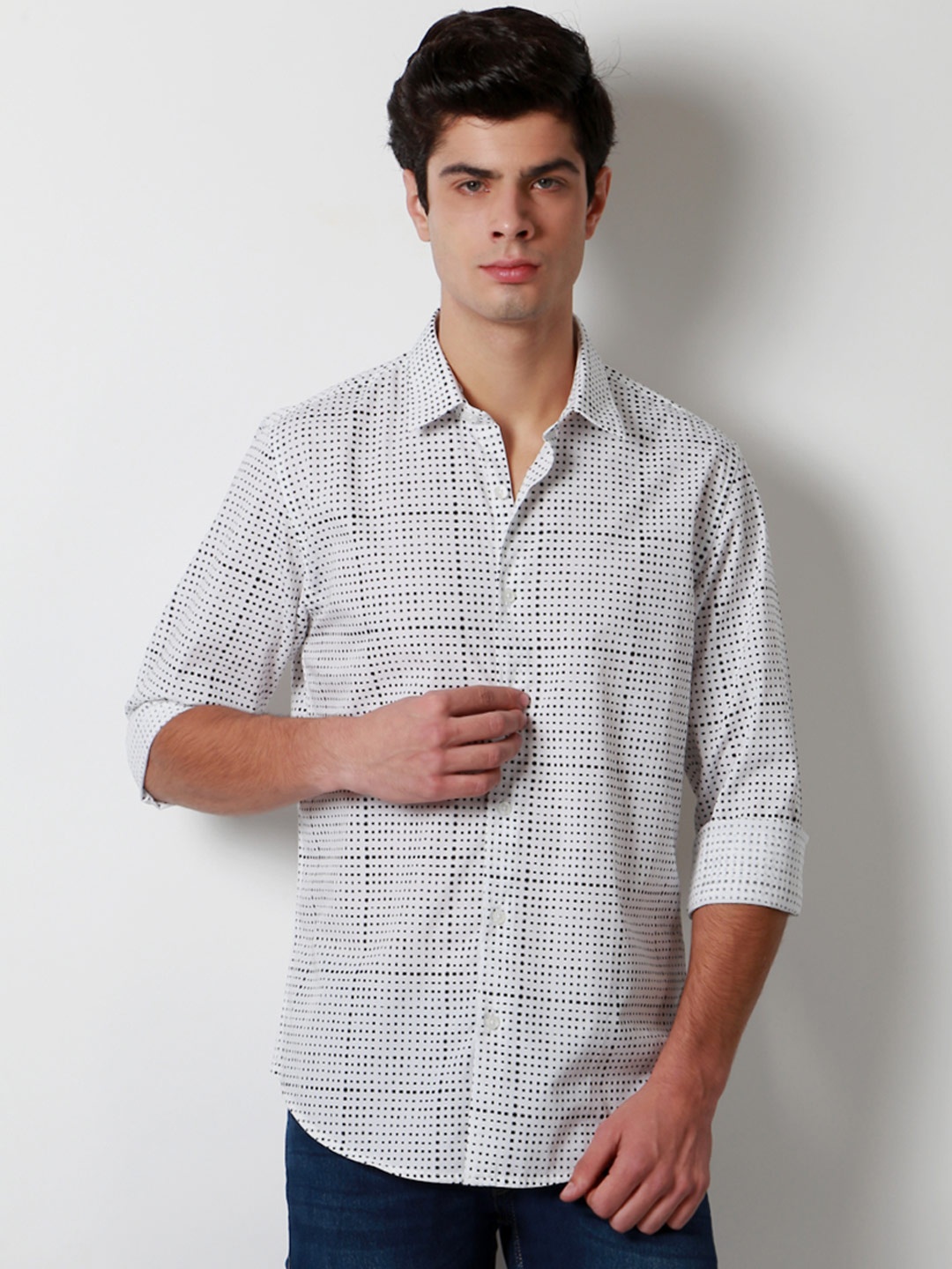 

Peter England Men White Slim Fit Printed Casual Shirt