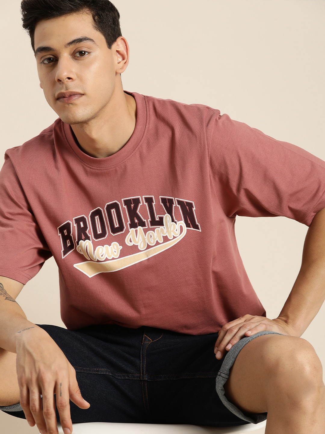 

DILLINGER Men Rose & Cream-Coloured Printed Drop-Shoulder Sleeves Cotton Oversized T-shirt