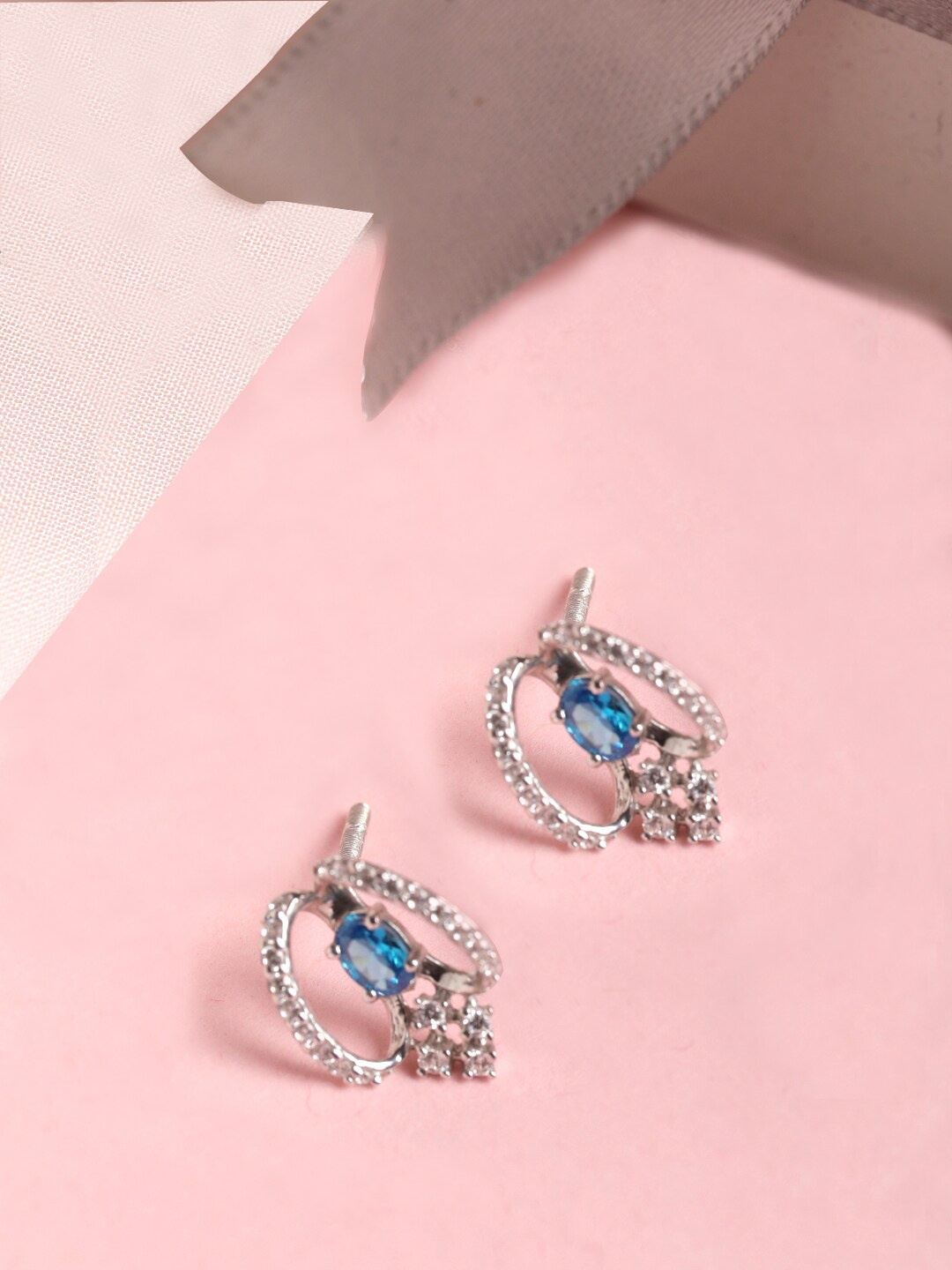 

Clara Silver-Toned Contemporary Studs Earrings