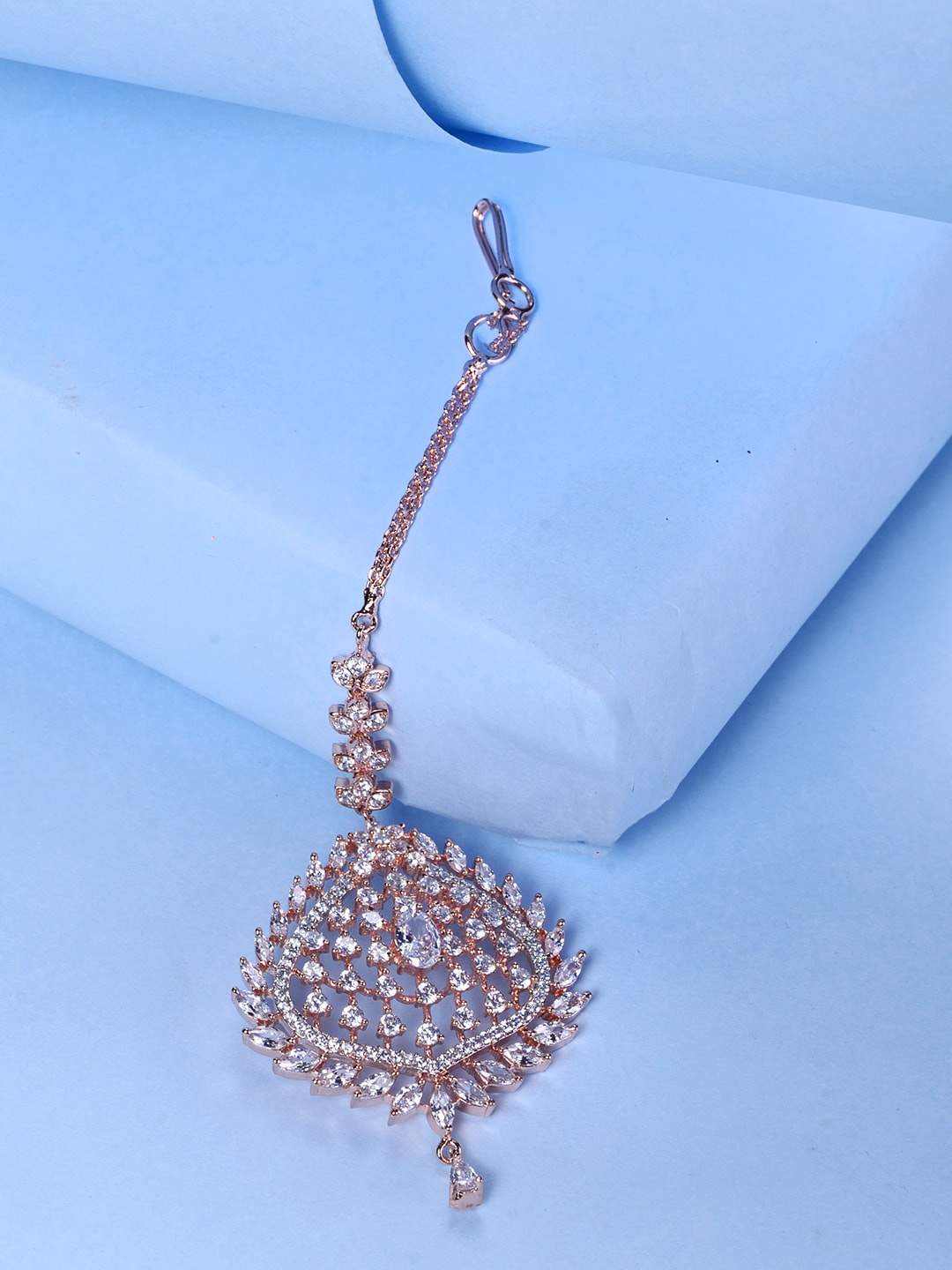

Saraf RS Jewellery Rose Gold-Plated White AD-Studded Maang Tikka