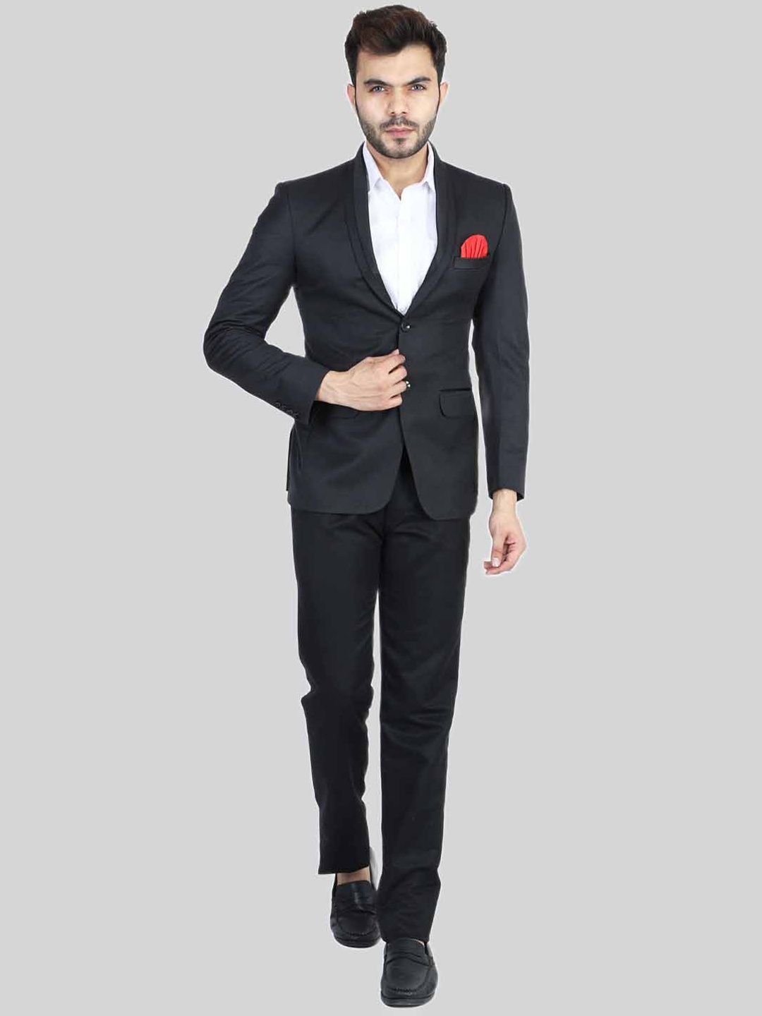 

TAHVO Men Black Solid 2 Piece Formal Suits