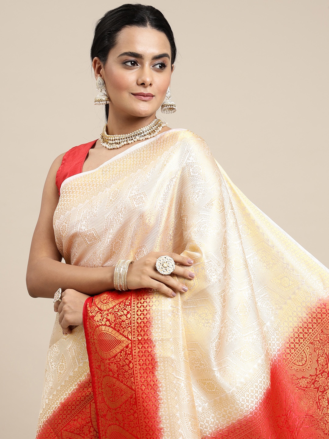 

Royal Rajgharana Saree White & Red Woven Design Zari Silk Blend Banarasi Saree