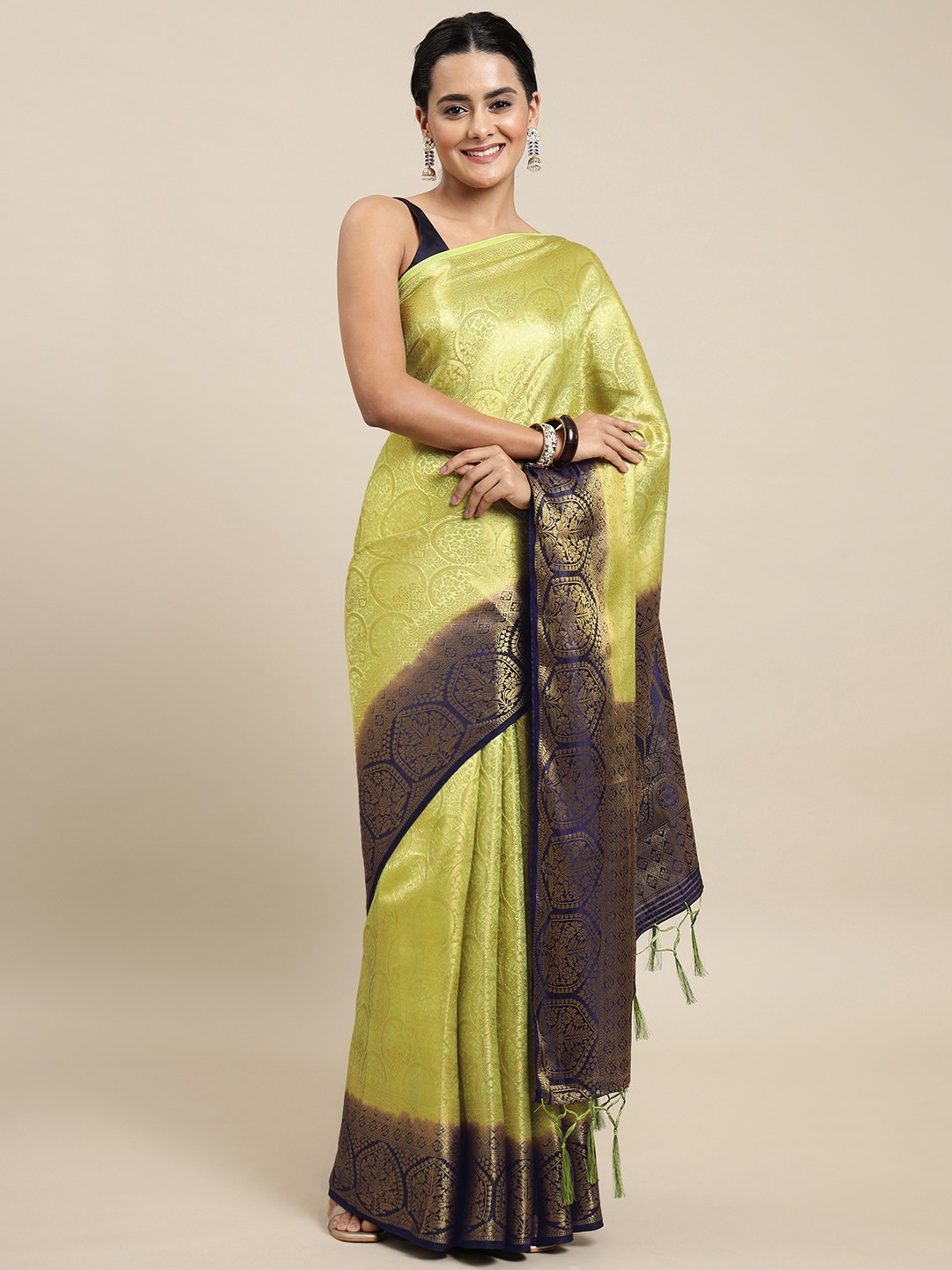 

Royal Rajgharana Saree Green Woven Design Zari Silk Blend Banarasi Saree
