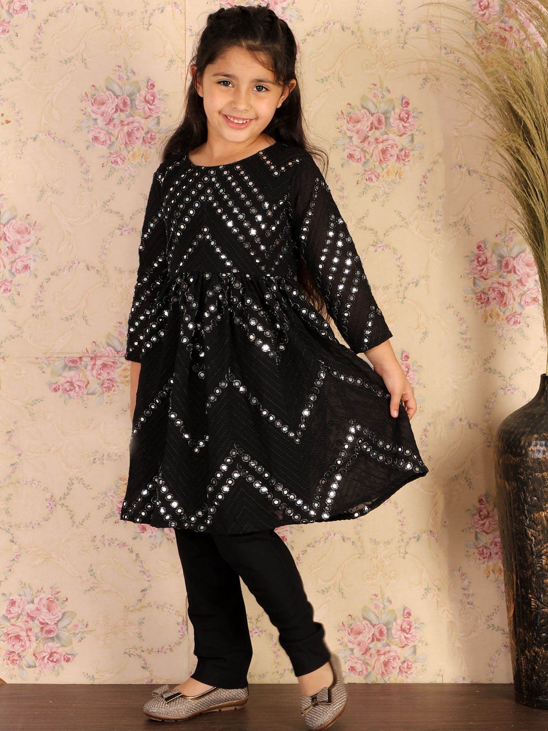 

SHRESTHA BY VASTRAMAY Girls Black Embroidered Mirror Work Kurta And Churidar