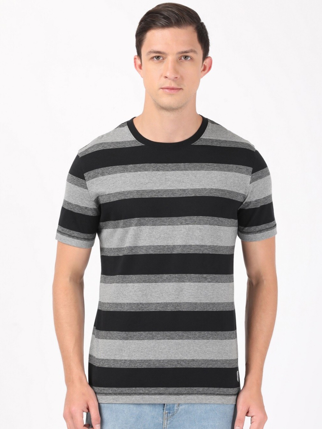 

Jockey Men Grey & brown Striped Raw Edge T-shirt