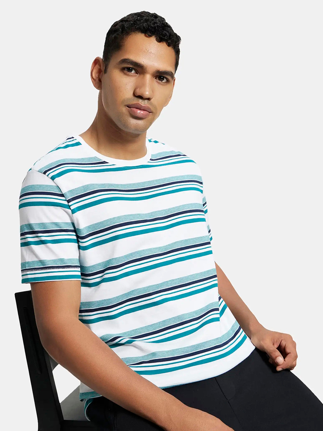 

Jockey Men Navy Blue & peacoat Striped Applique T-shirt