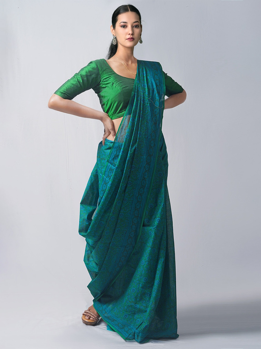 

Unnati Silks Green Ethnic Motifs Pure Cotton Block Print Saree