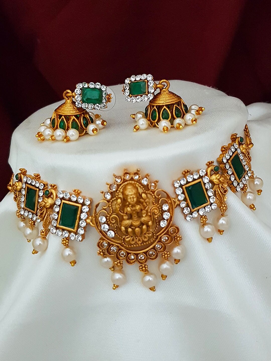 

GRIIHAM Gold-Plated Green Stone Studded & Beaded Jewellery Set