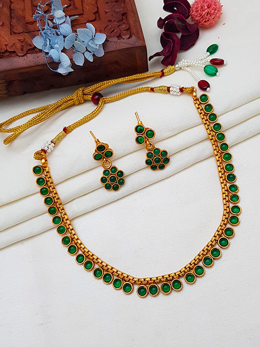 

GRIIHAM Gold-Plated Green AD-Studded Jewellery Set