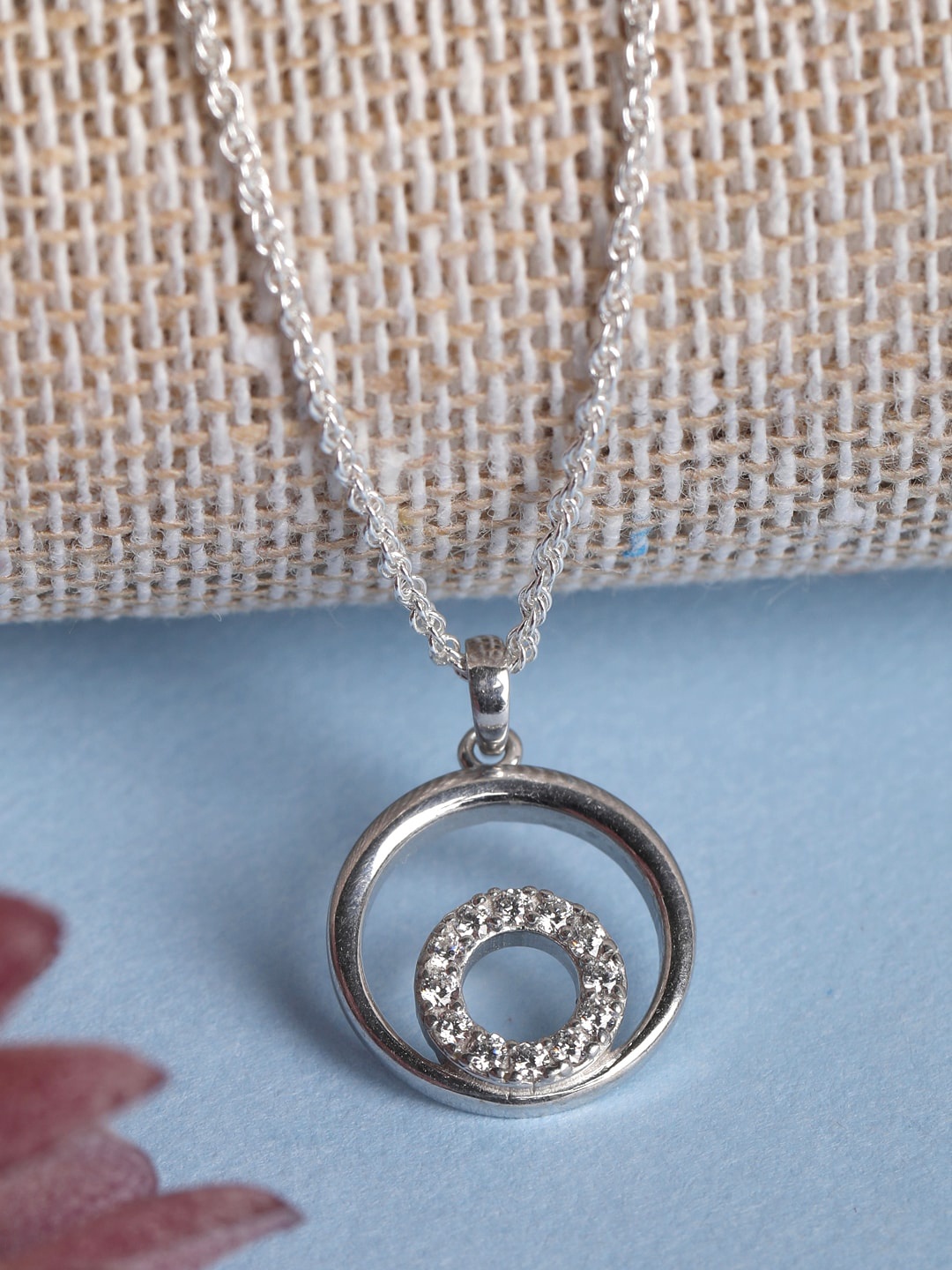 

Clara 925 Silver Rhodium-Plated Round-Shaped Chain Pendant