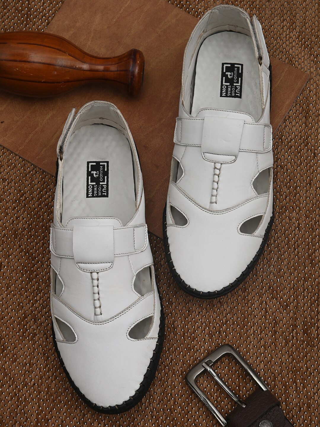 

Hundo P Men White Shoe-Style Sandals