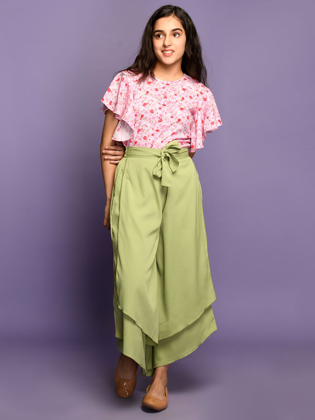 

LilPicks Girls Pink & Green Printed Top with Palazzos