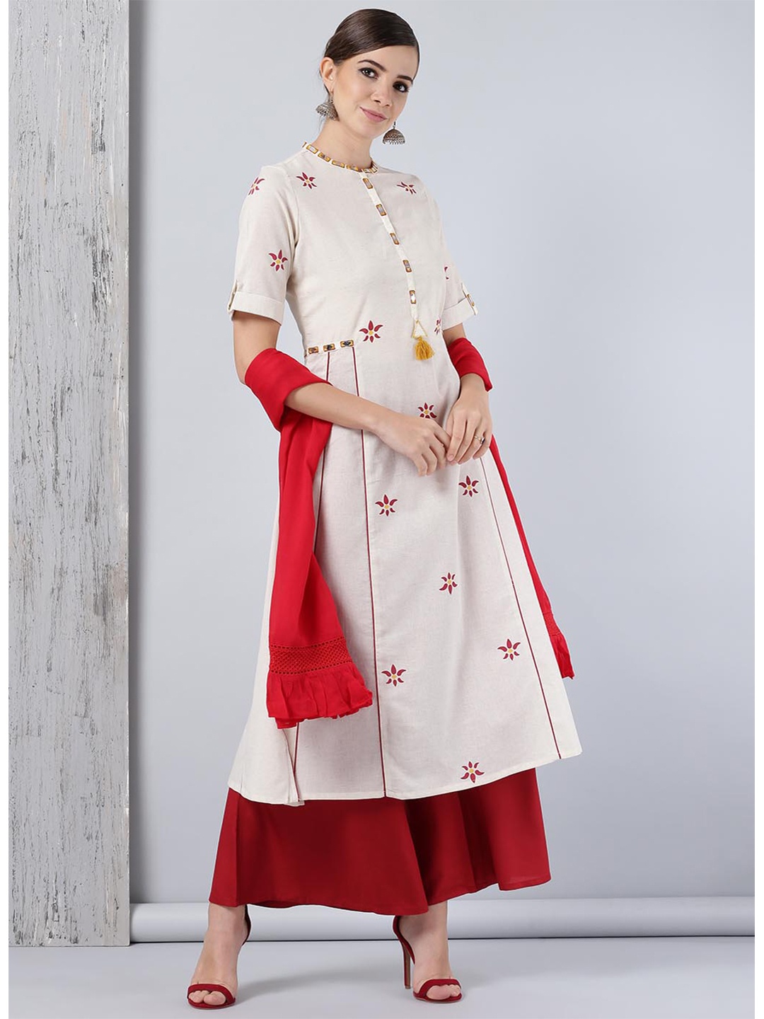 

Lakshita Women Beige & Red Floral Printed Mirror Work Anarkali Kurta