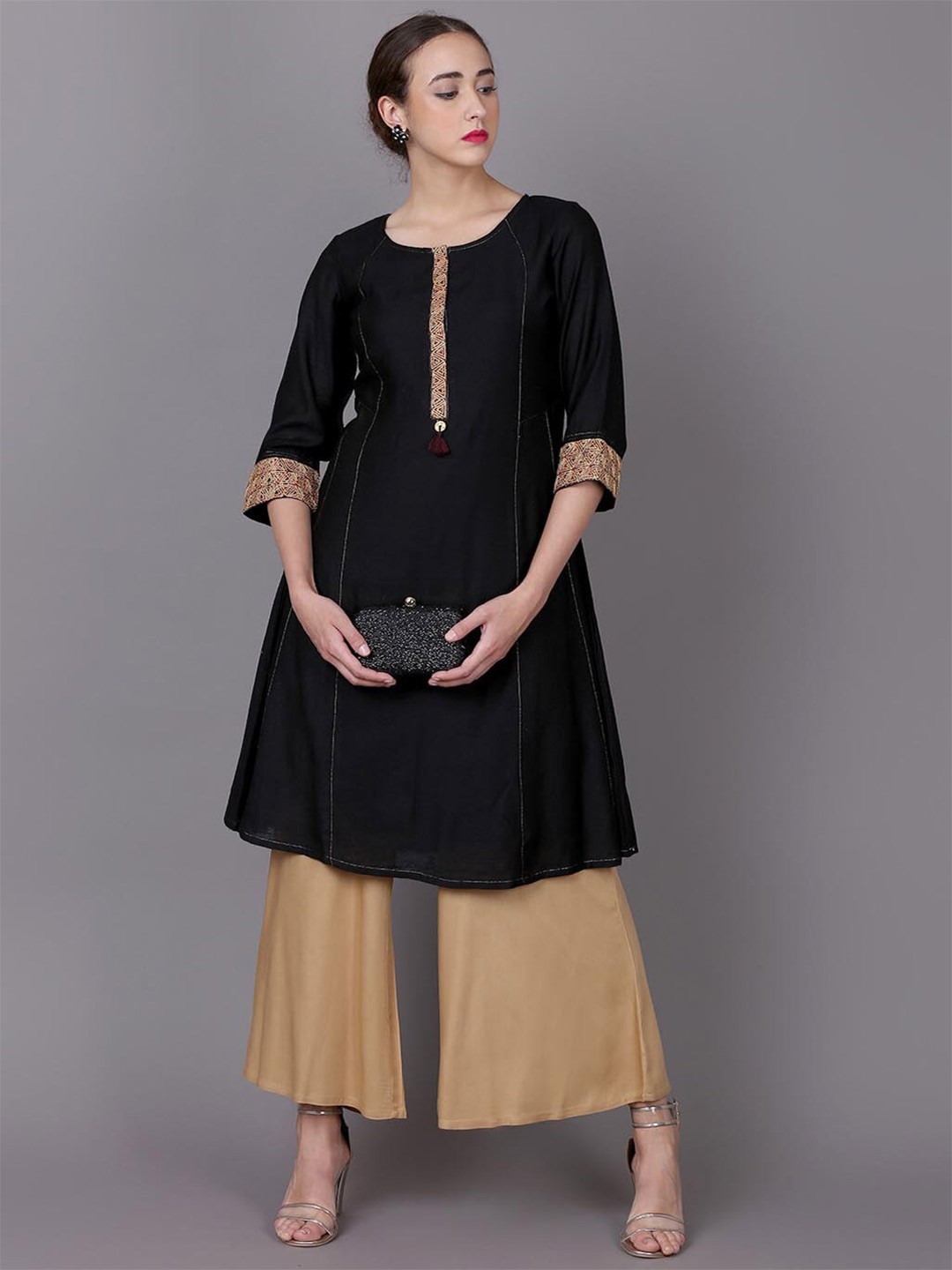 

Lakshita Women Black Solid A-line Kurta