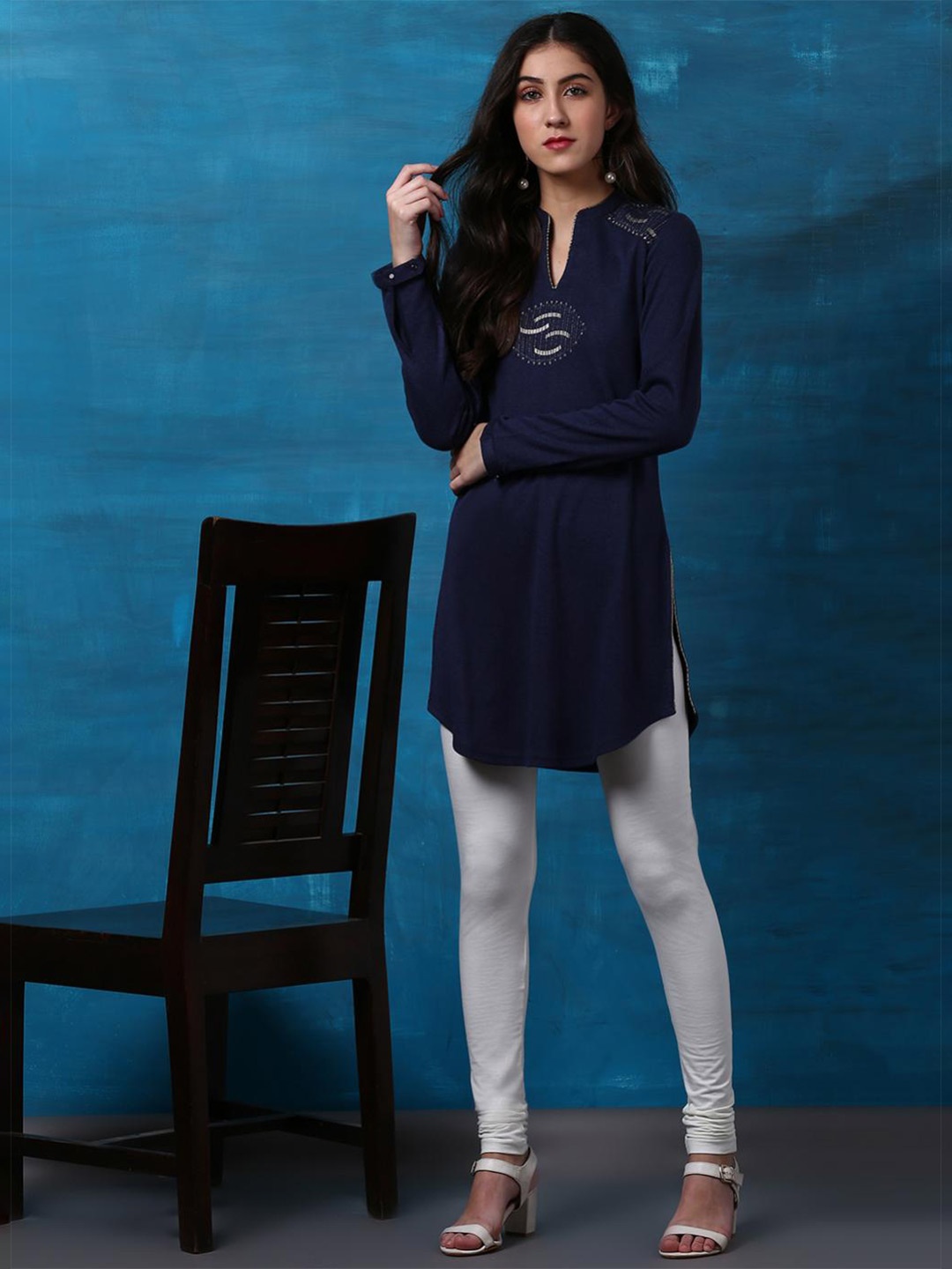 

Lakshita Navy Blue Thread Work Thread Work Kurti