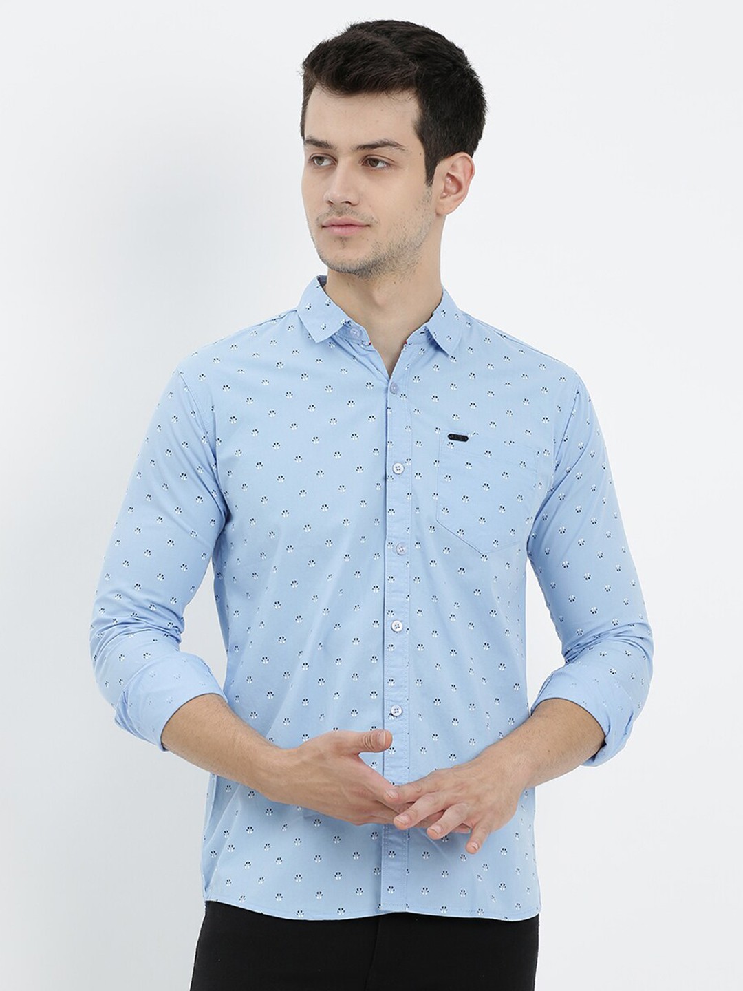 

V2 Value & Variety Men Blue Printed Casual Shirt