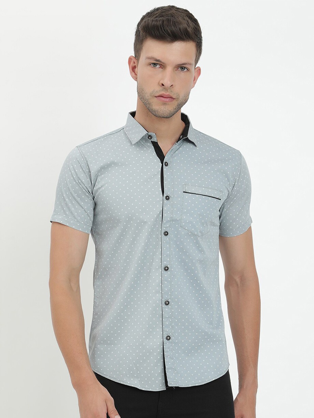 

V2 Value & Variety Men Grey Printed Casual Shirt
