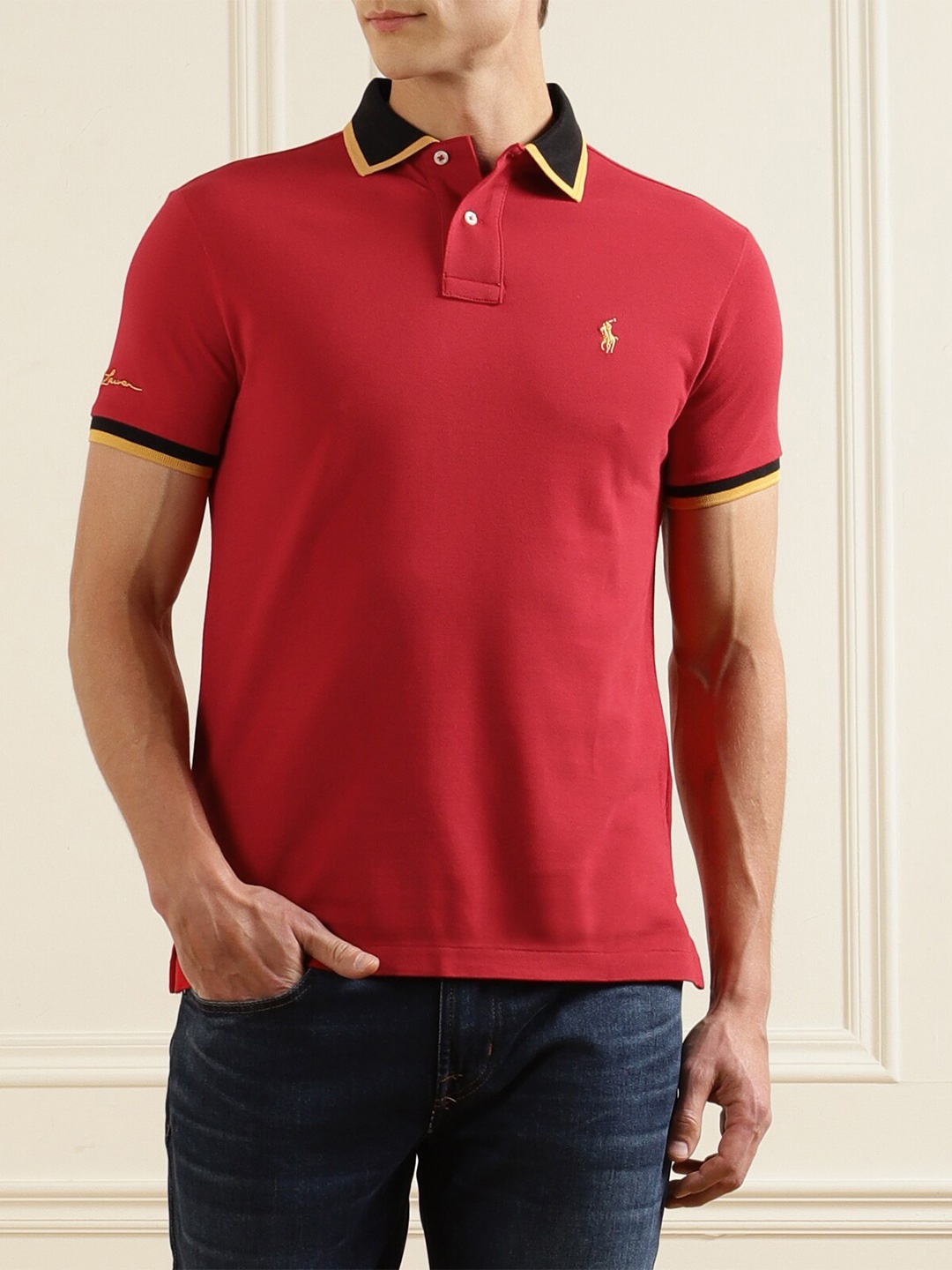

Polo Ralph Lauren Men Red Solid Cotton T-shirts