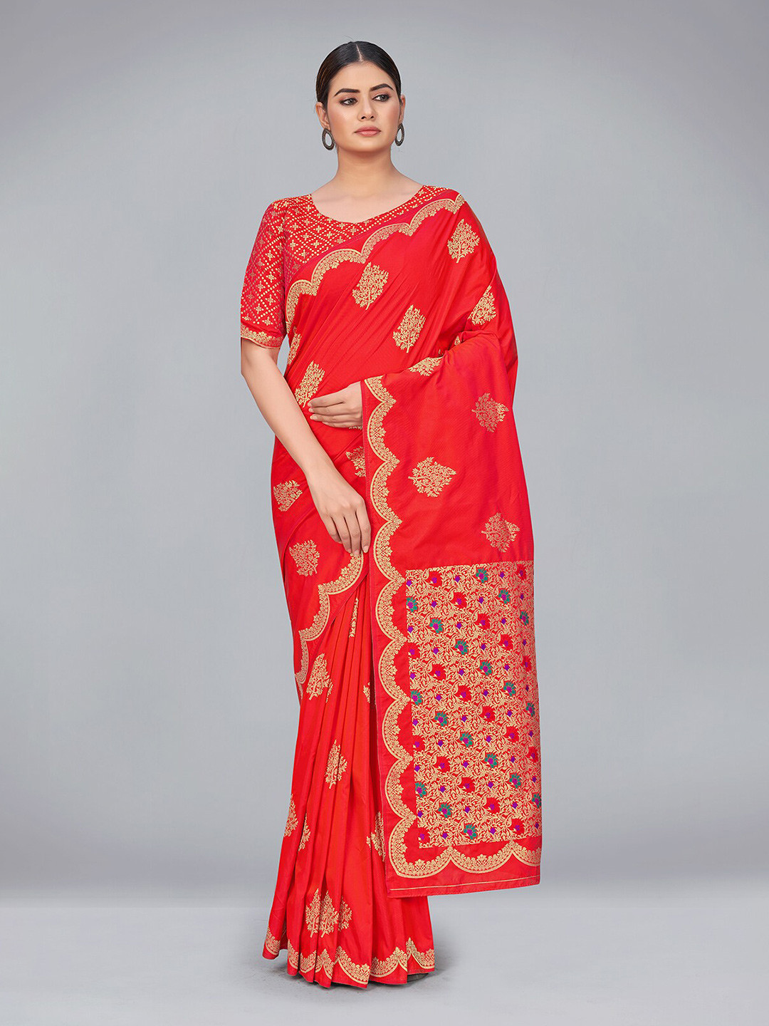 

MONJOLIKA FASHION Red & Gold-Toned Woven Design Zari Silk Blend Banarasi Saree
