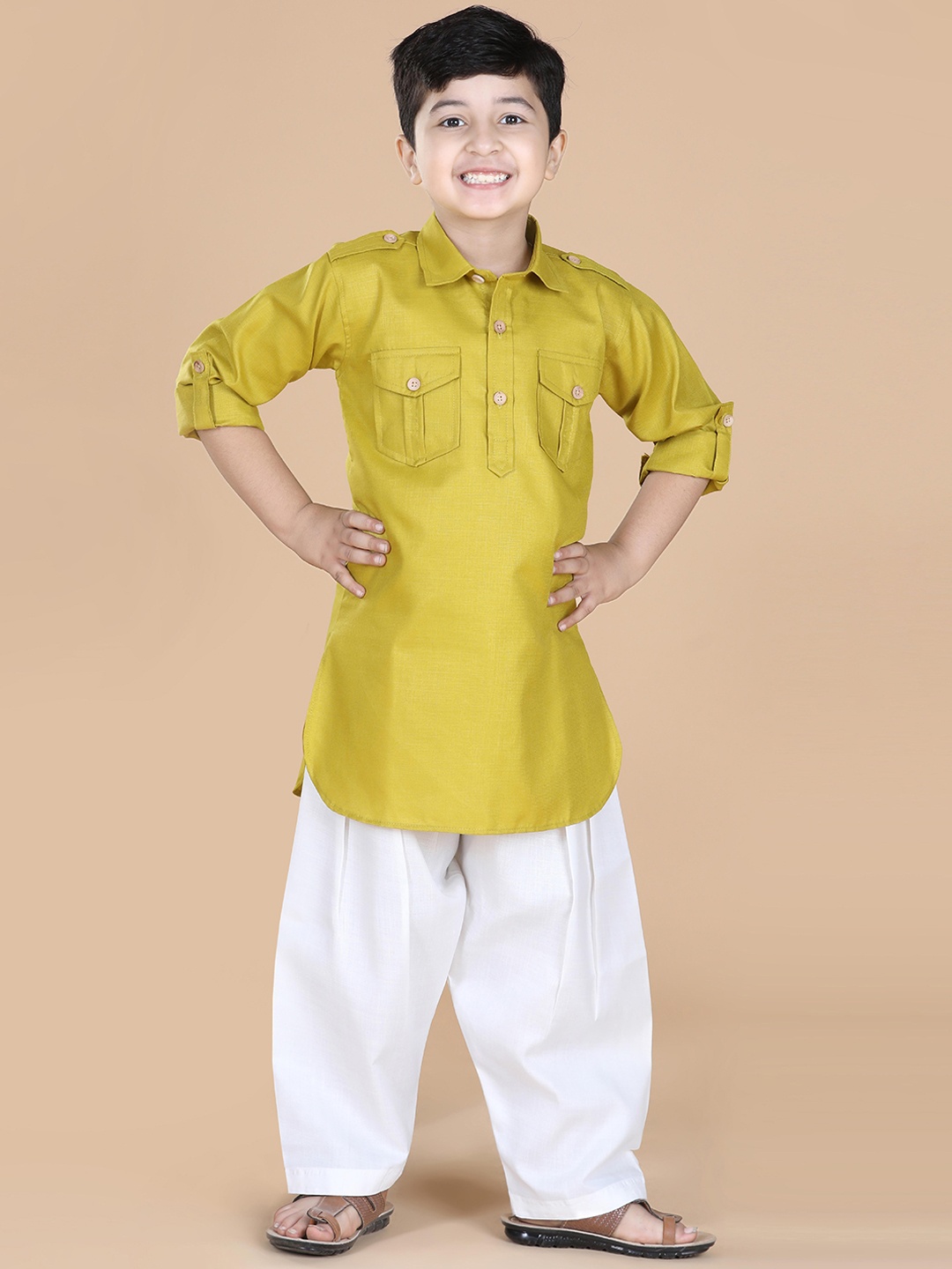 

Aj DEZInES Boys Lime Green Embroidered Thread Work Pure Cotton Kurti with Salwar