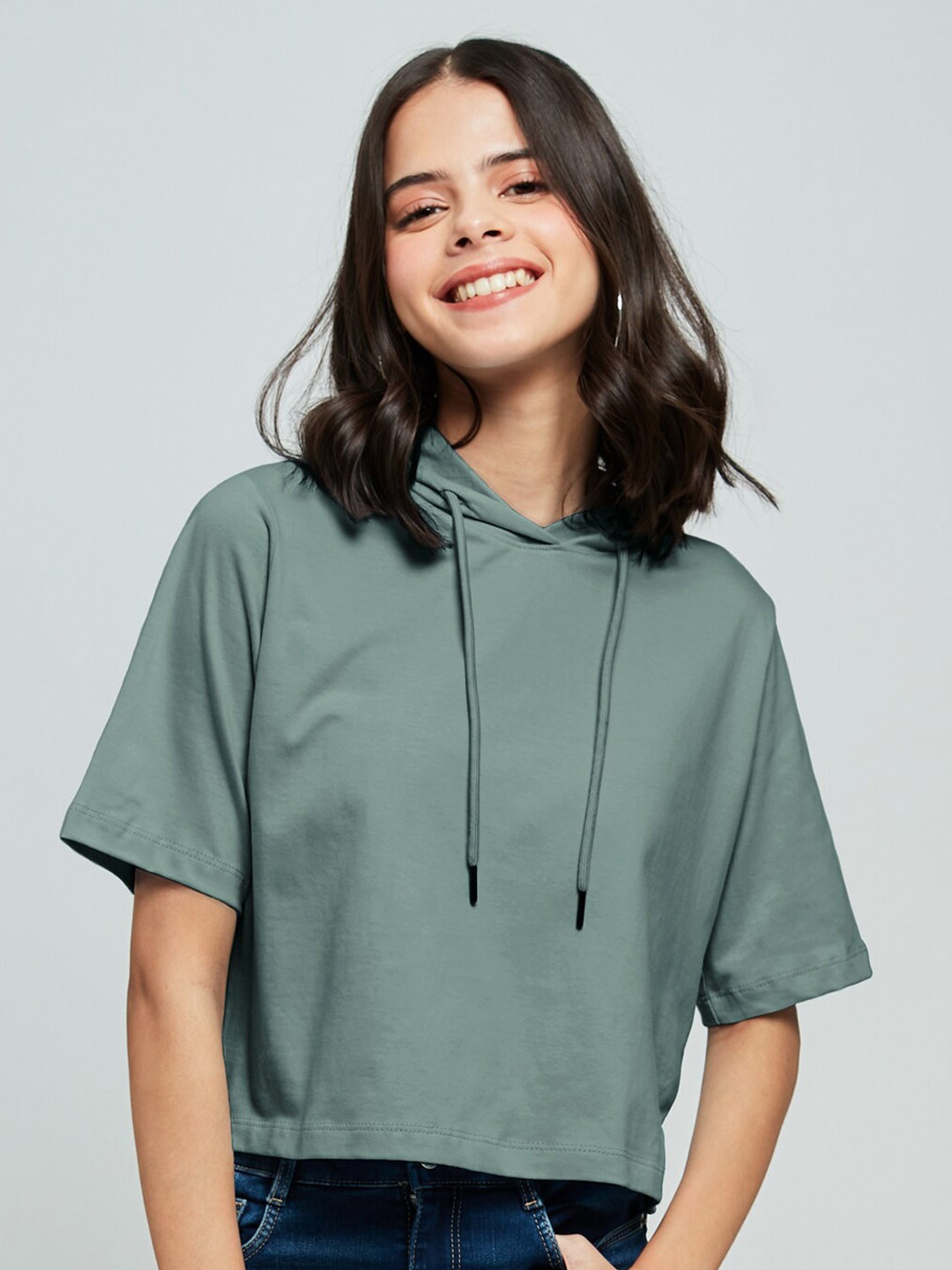 

The Souled Store Women Green Drop-Shoulder Sleeves Raw Edge Oversized T-shirt