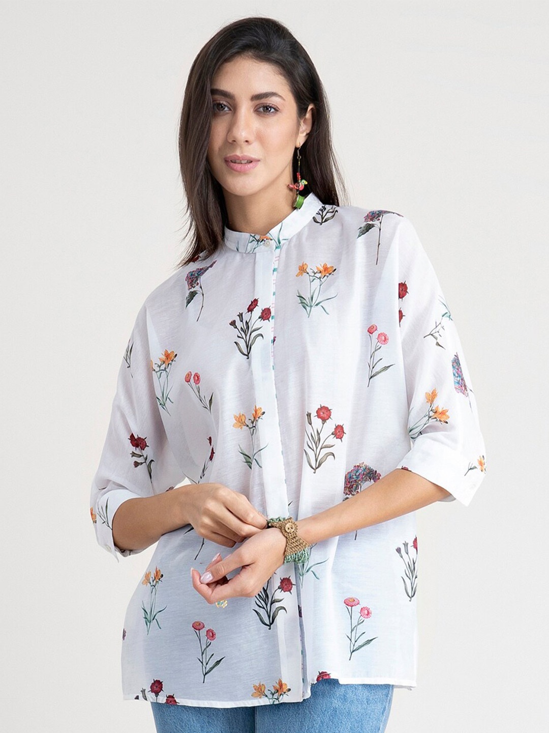 

Pink Fort White Floral Print Mandarin Collar Shirt Style Top