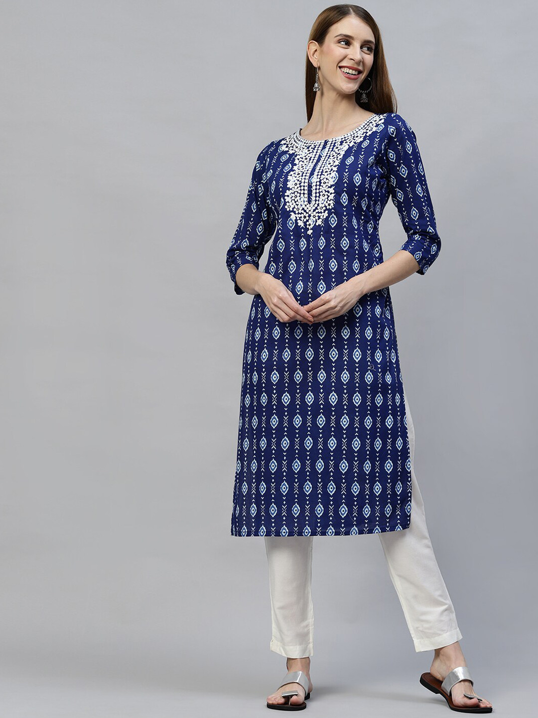 

FASHOR Women Blue & space cadet Ethnic Motifs Printed Keyhole Neck Thread Work Kurta