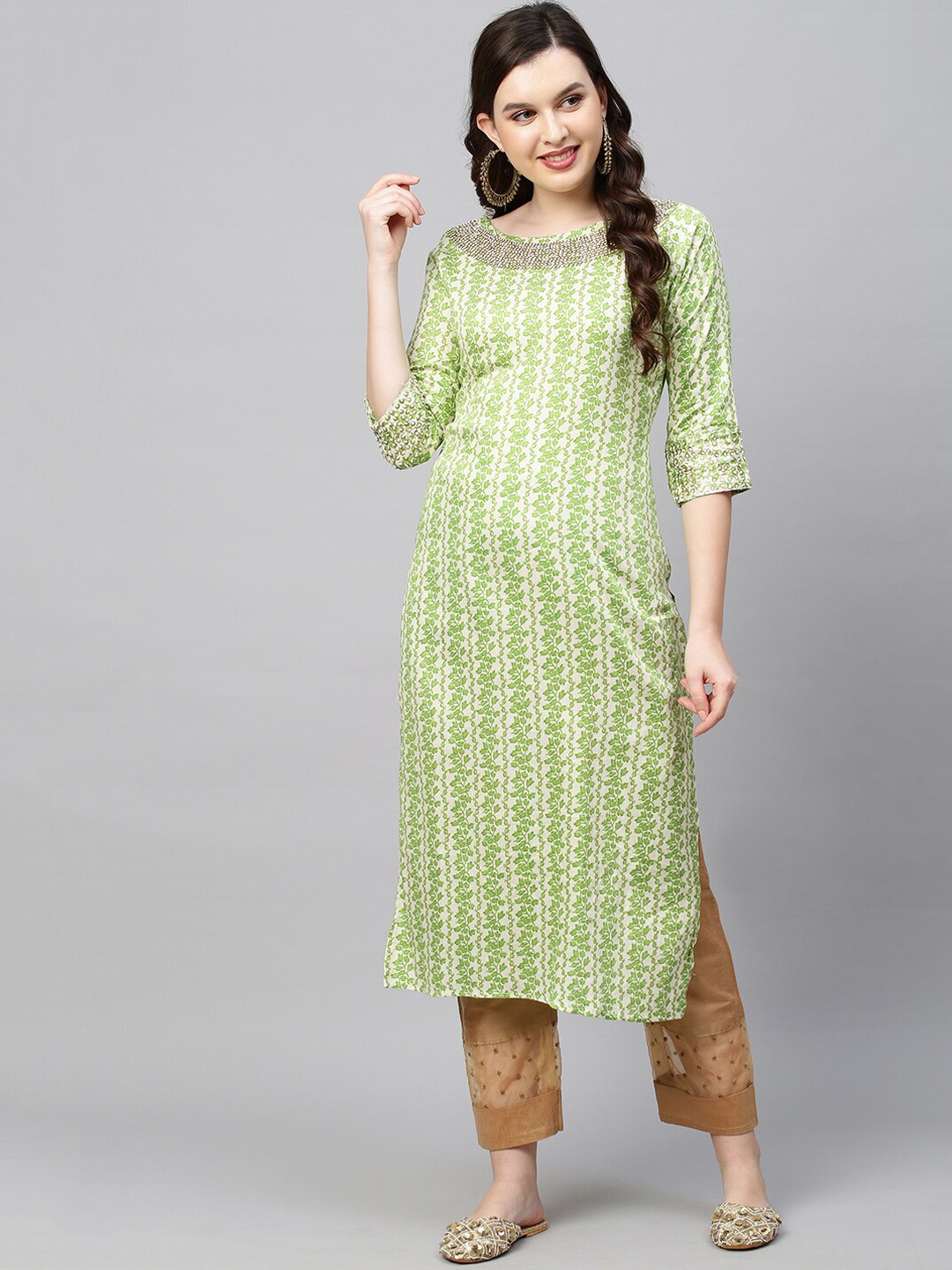 

FASHOR Women Green Geometric Printed Keyhole Neck Thread Work Kurta