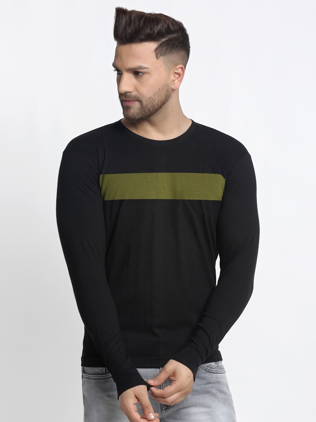 

Friskers Men Black & raisin black Raw Edge Slim Fit T-shirt