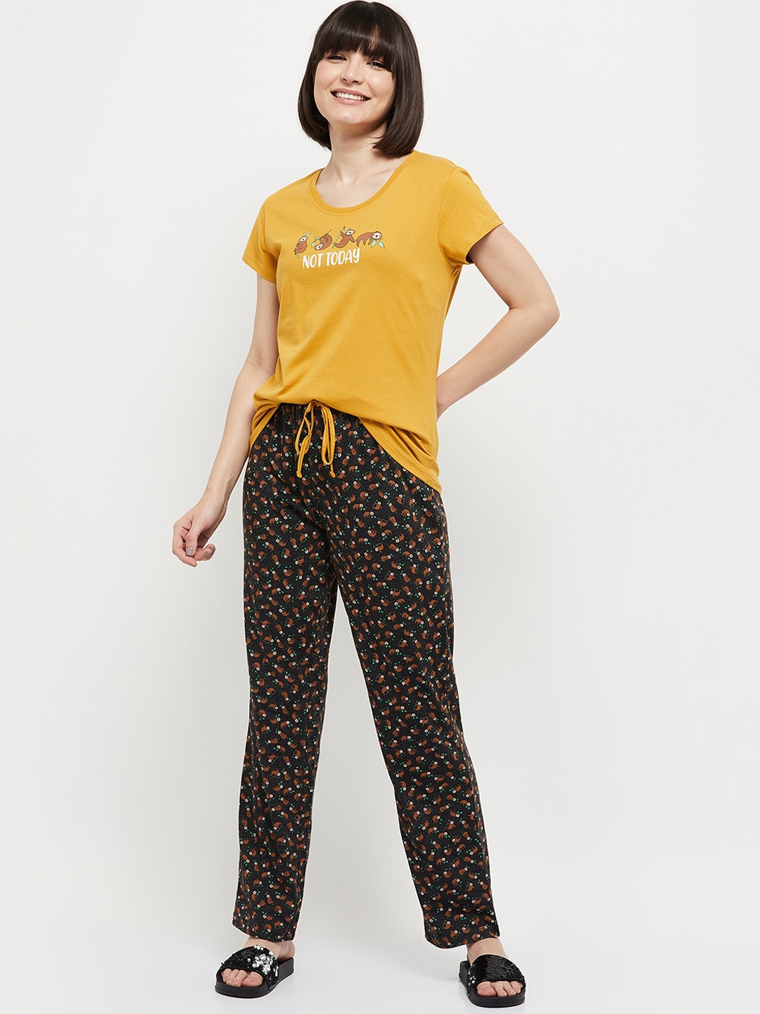 

max Women Mustard & Black Night suit