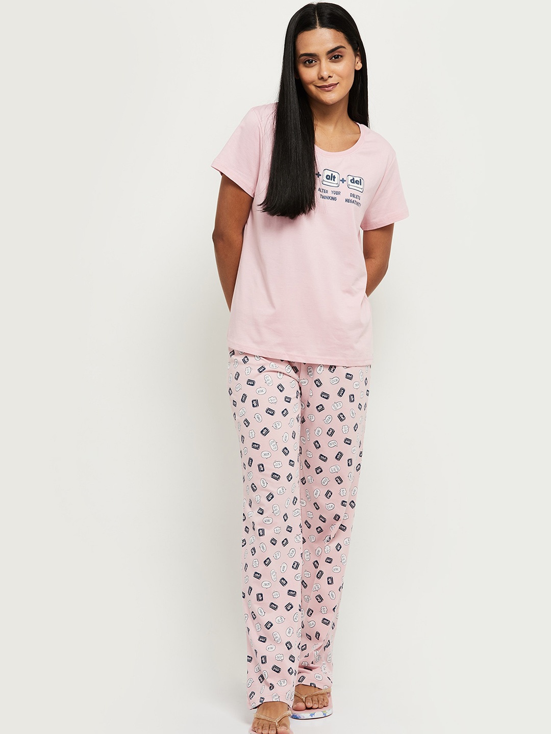 

max Women Pink & Blue Printed Night suit