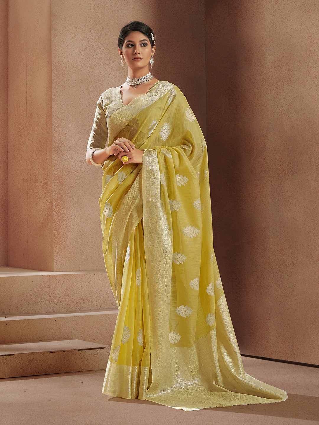

elora Yellow & Silver-Toned Woven Design Zari Silk Blend Banarasi Saree