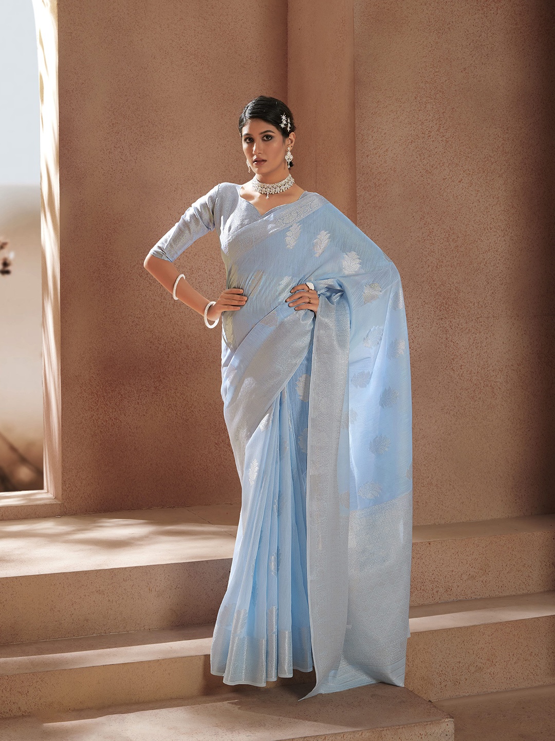 

elora Blue & Silver-Toned Woven Design Zari Silk Blend Banarasi Saree