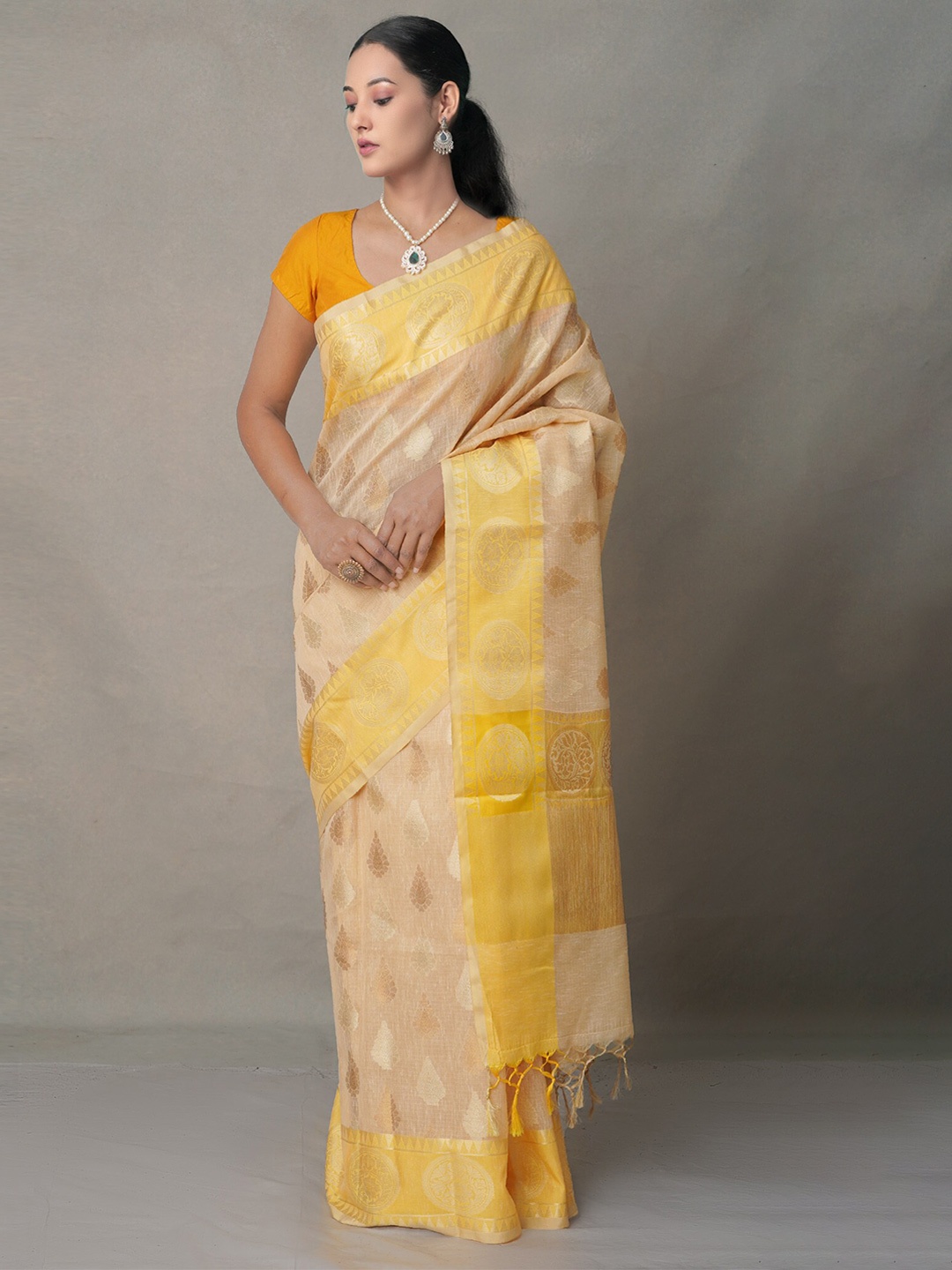 

Unnati Silks Yellow & Gold-Toned Woven Design Zari Silk Cotton Banarasi Saree