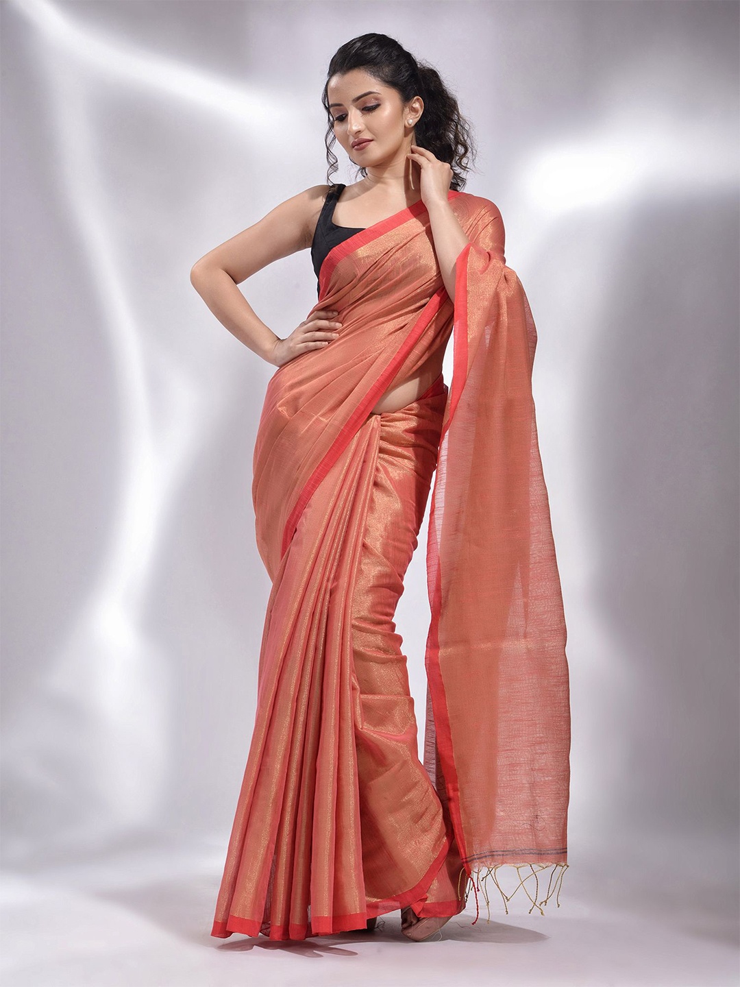 

Charukriti Red & Pink Tissue Saree