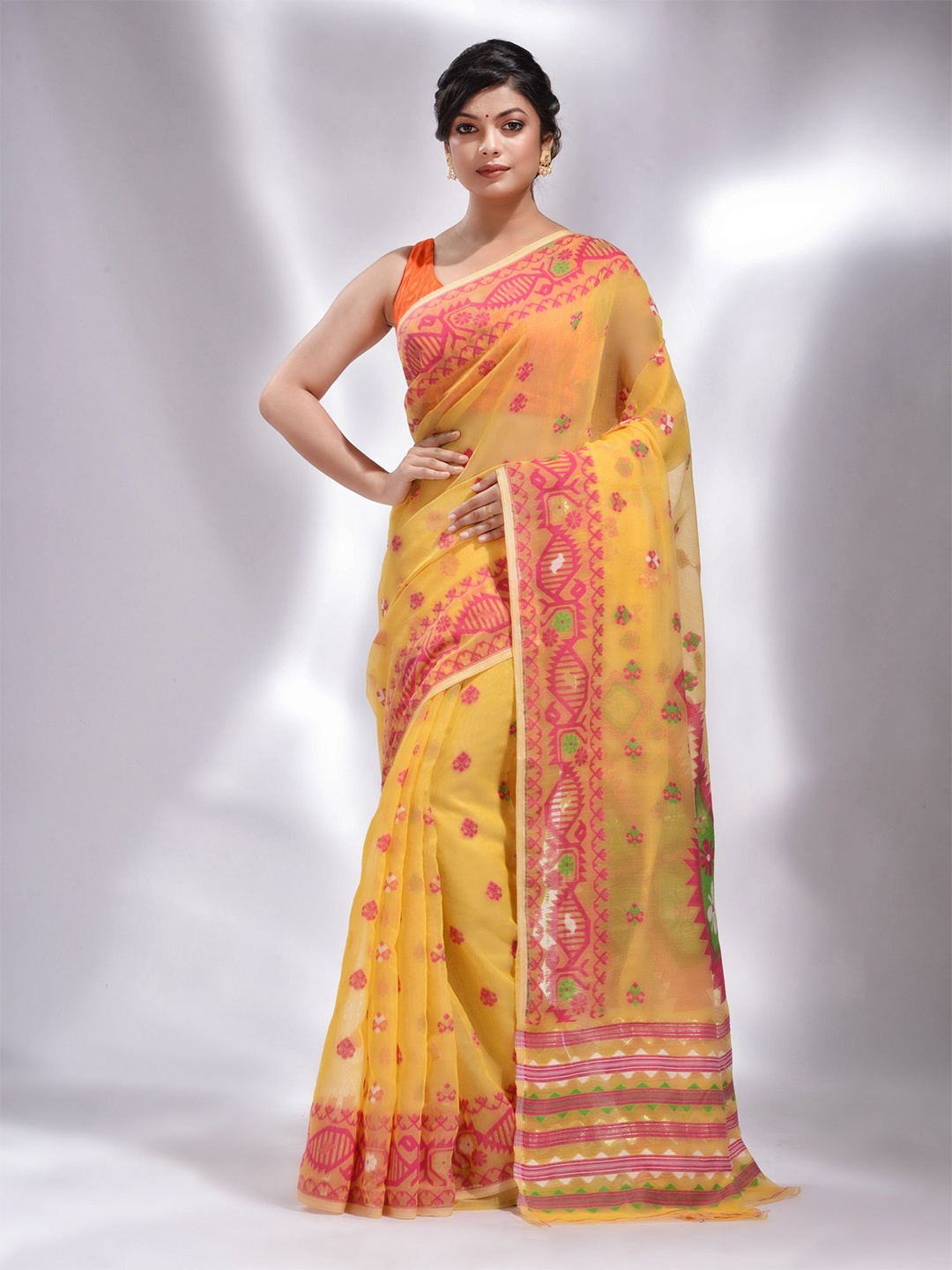 

Charukriti Yellow & Green Woven Design Silk Cotton Jamdani Saree