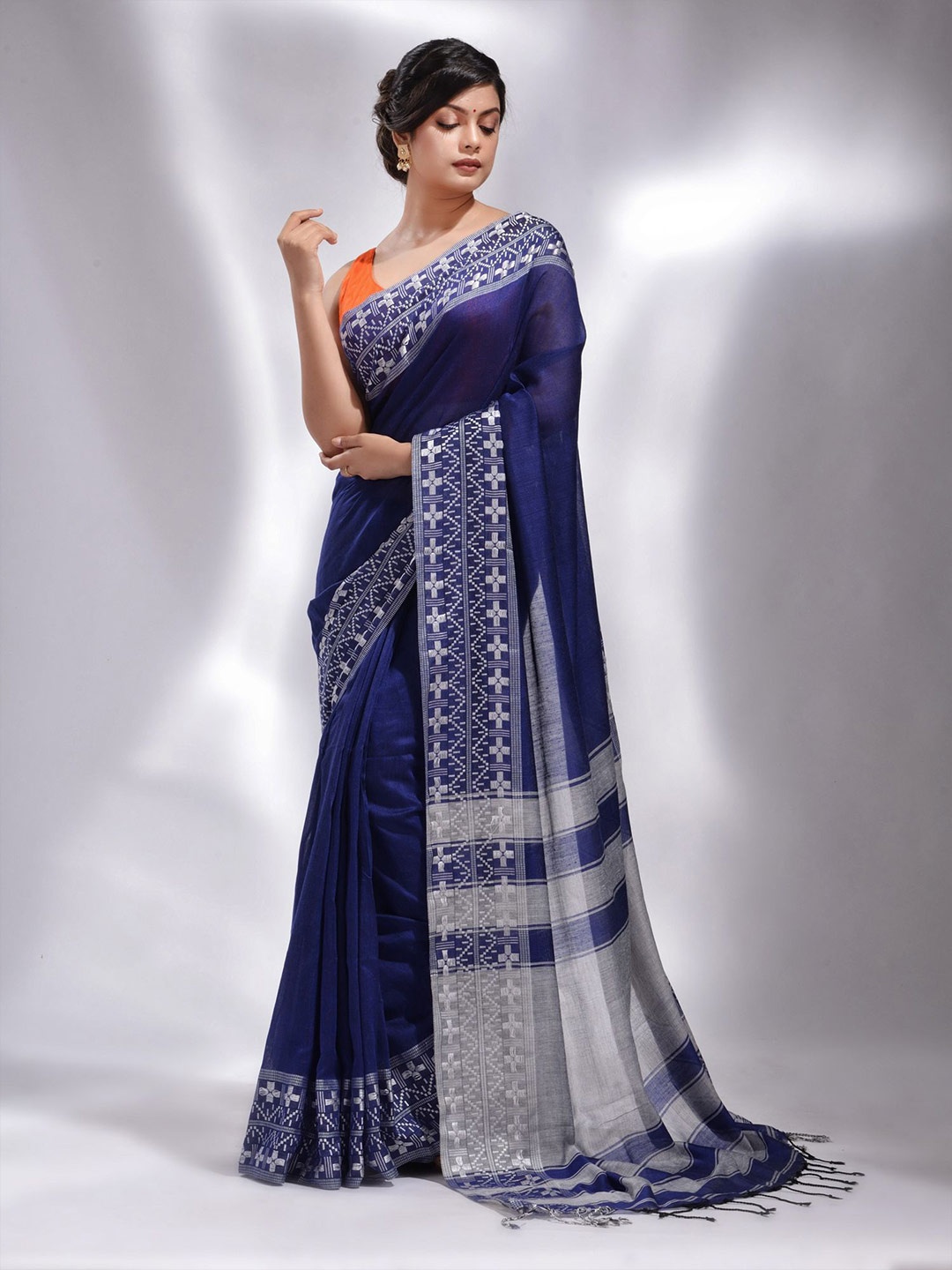 

Charukriti Blue & Grey Woven Design Pure Cotton Saree