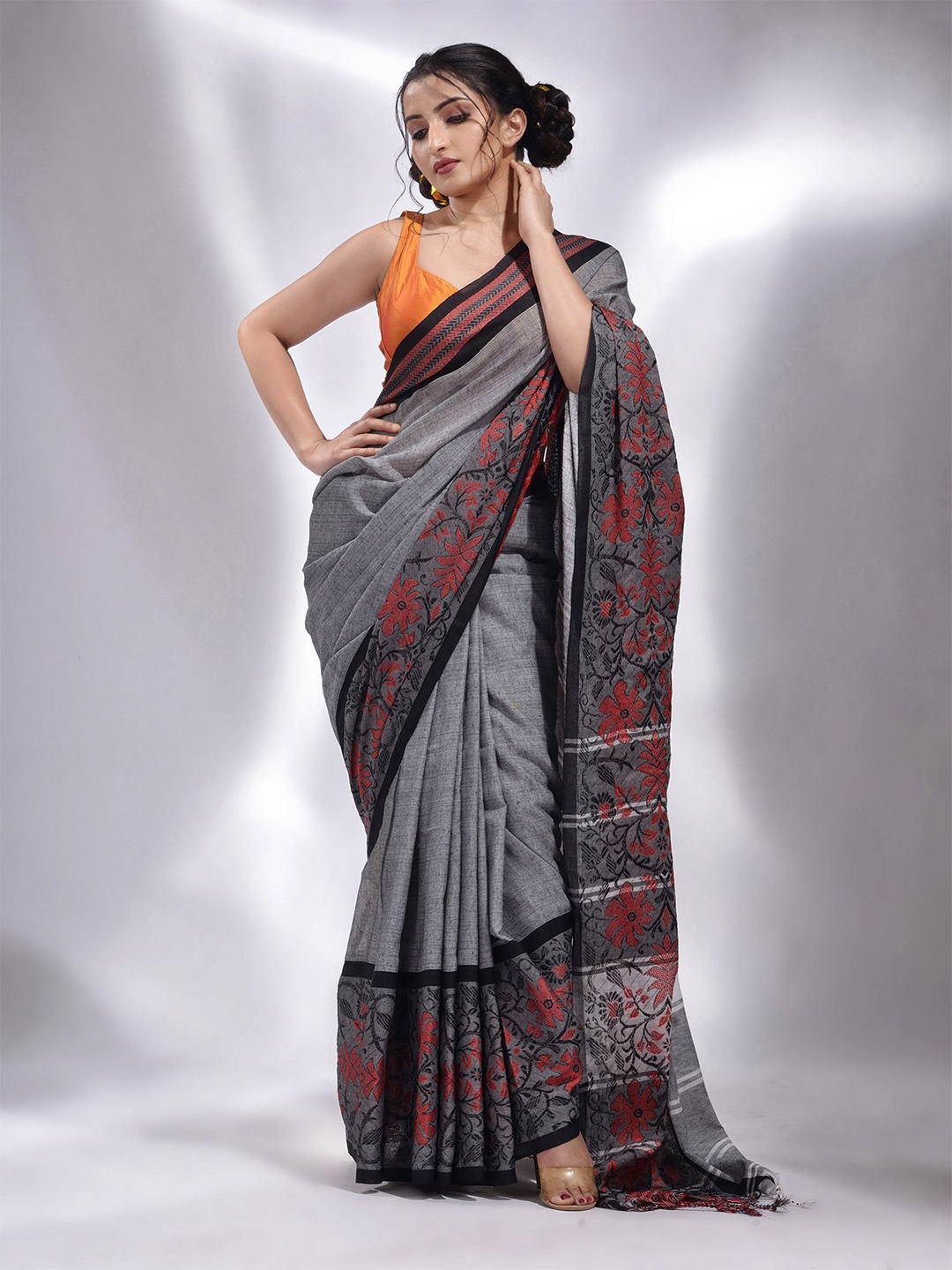 

Charukriti Grey & Red Woven Design Zari Pure Cotton Saree