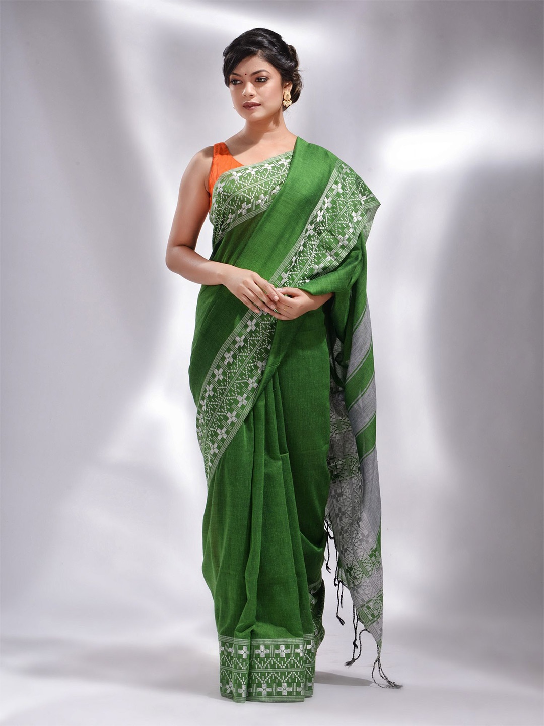 

Charukriti Green & Silver-Toned Woven Design Zari Pure Cotton Saree