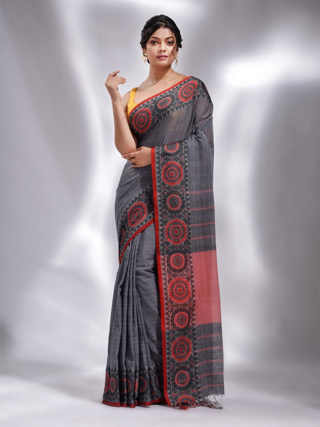 

Charukriti Grey & Pink Woven Design Pure Cotton Saree