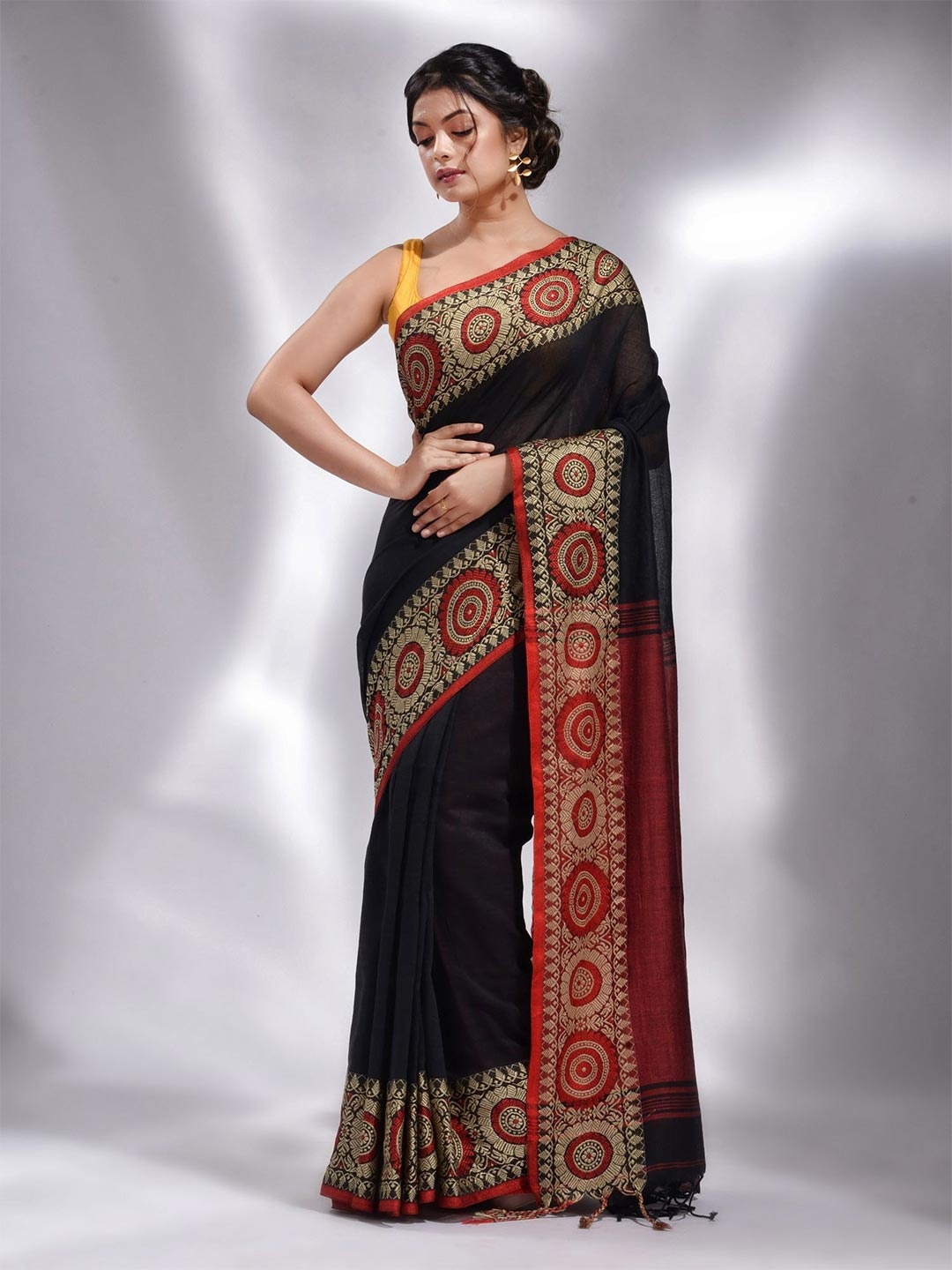 

Charukriti Black & Red Woven Design Pure Cotton Saree