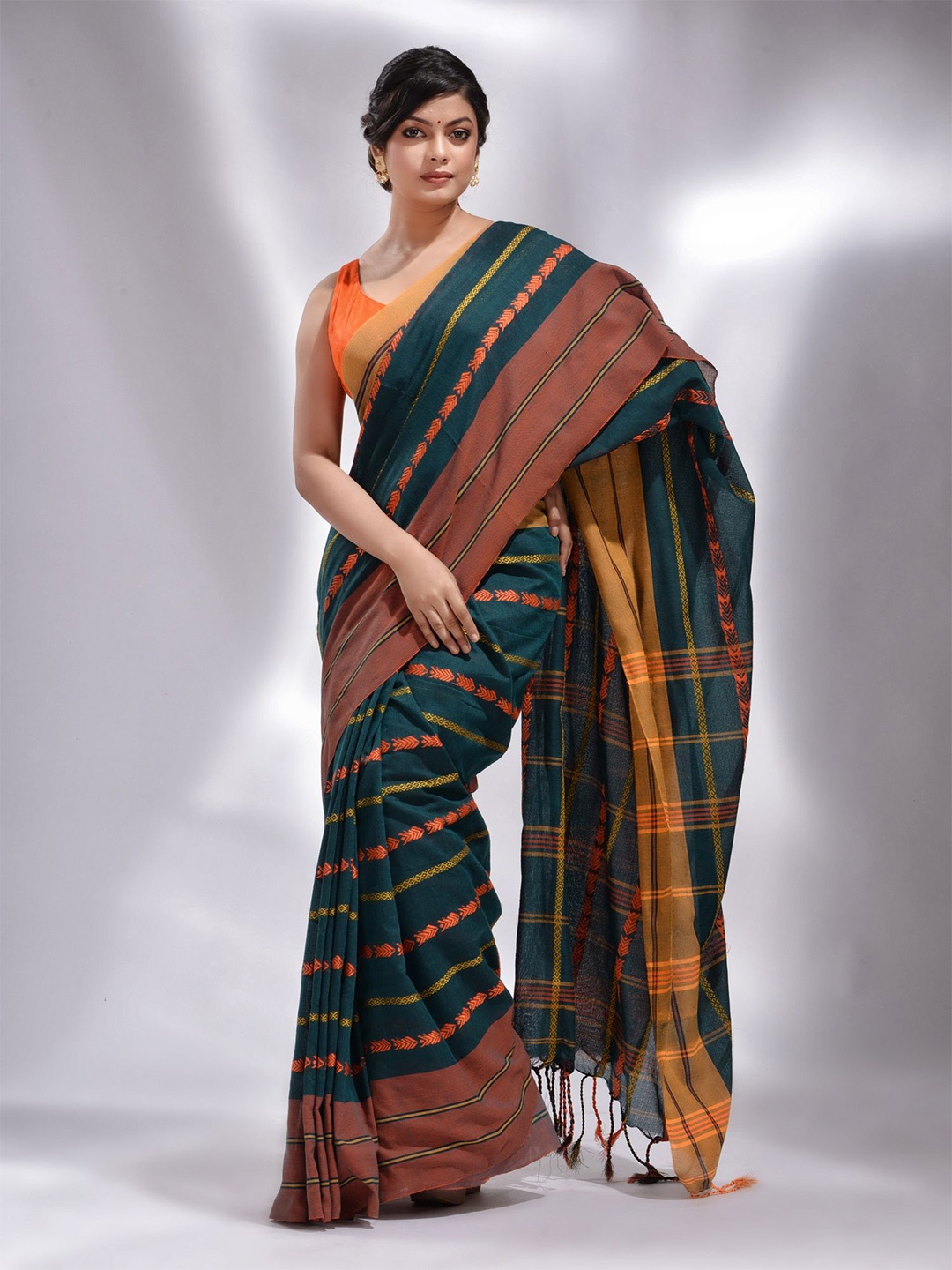 

Charukriti Green & Orange Woven Design Pure Cotton Saree