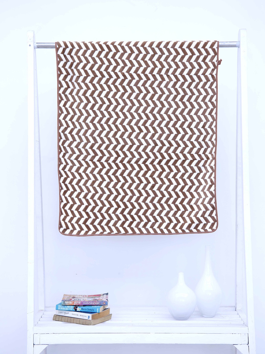 

Ariana Brown Striped 400 GSM Cotton Bath Towels