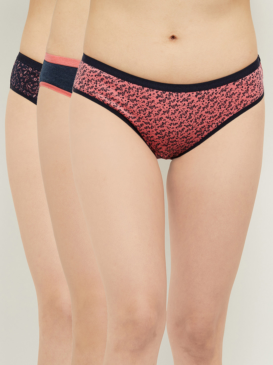 

max Women Pack of 3 Printed Briefs, Blue