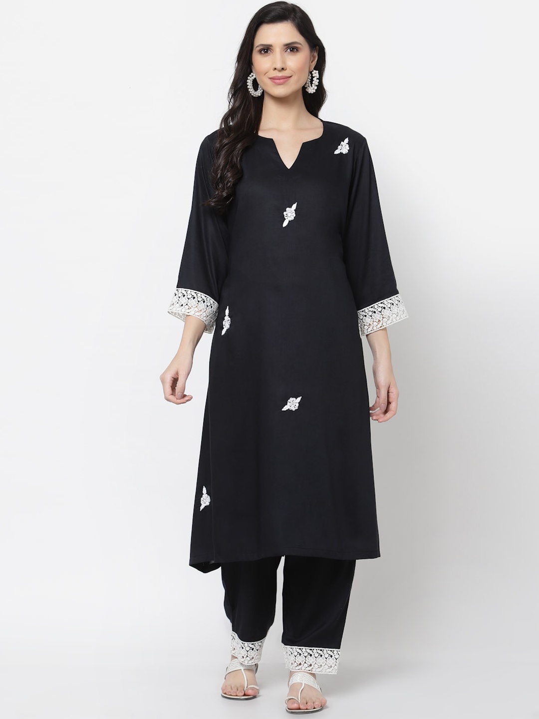 

DART STUDIO Women Black Flared Sleeves Kurta